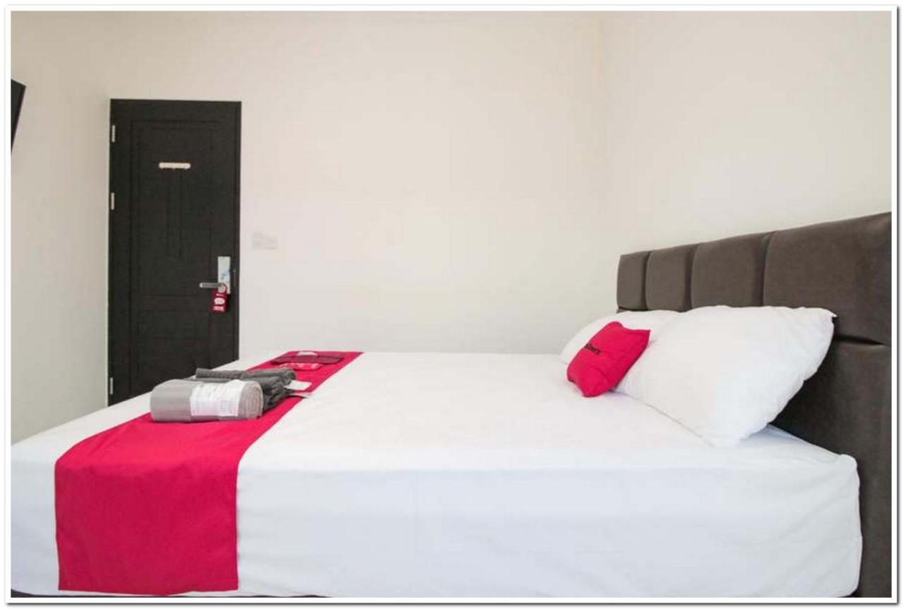 Reddoorz @ Ruko Itc Roxy Mas Hotel Jakarta Exterior photo